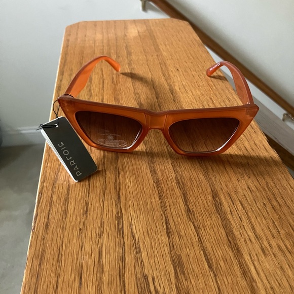 Parfois Brown Sunglasses - Picture 3 of 4